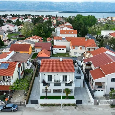 빌라 Adria