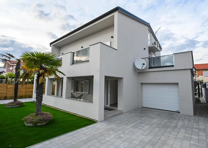Adria Villa